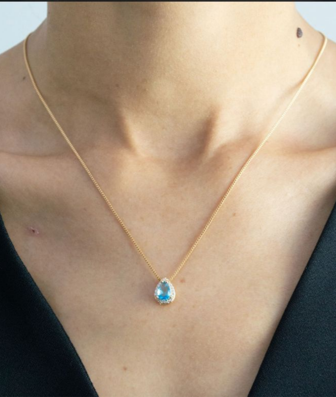 Colar Pingente Gota Azul Céu com Zircônias