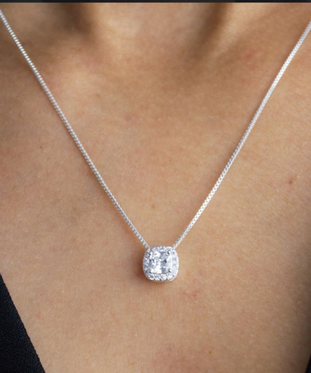 Colar Pingente Pedra Quadrada Cristal com Zircônias