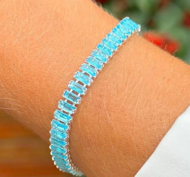 Pulseira Riviera Baguete Pedras Azul Bebê Prateado